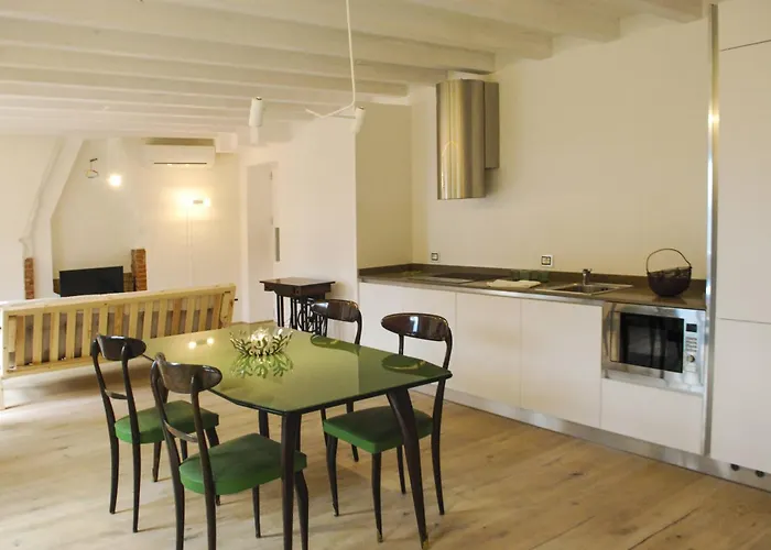 La Corte - Theater Home