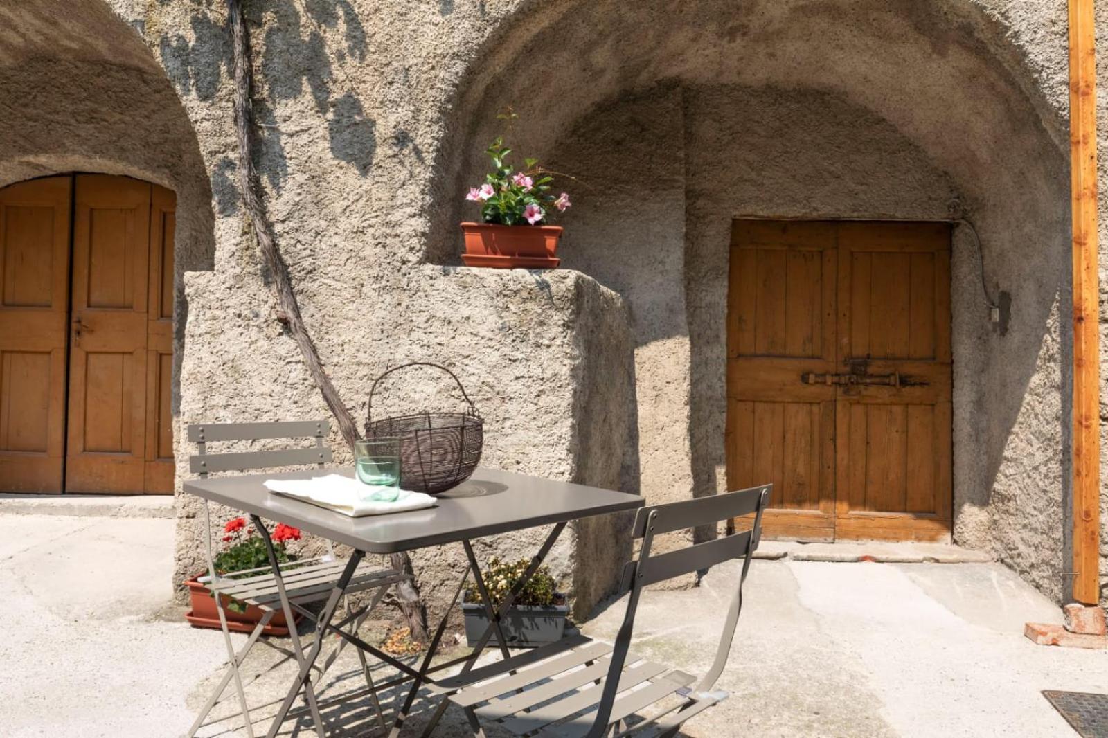 Apartment La Corte - Theater